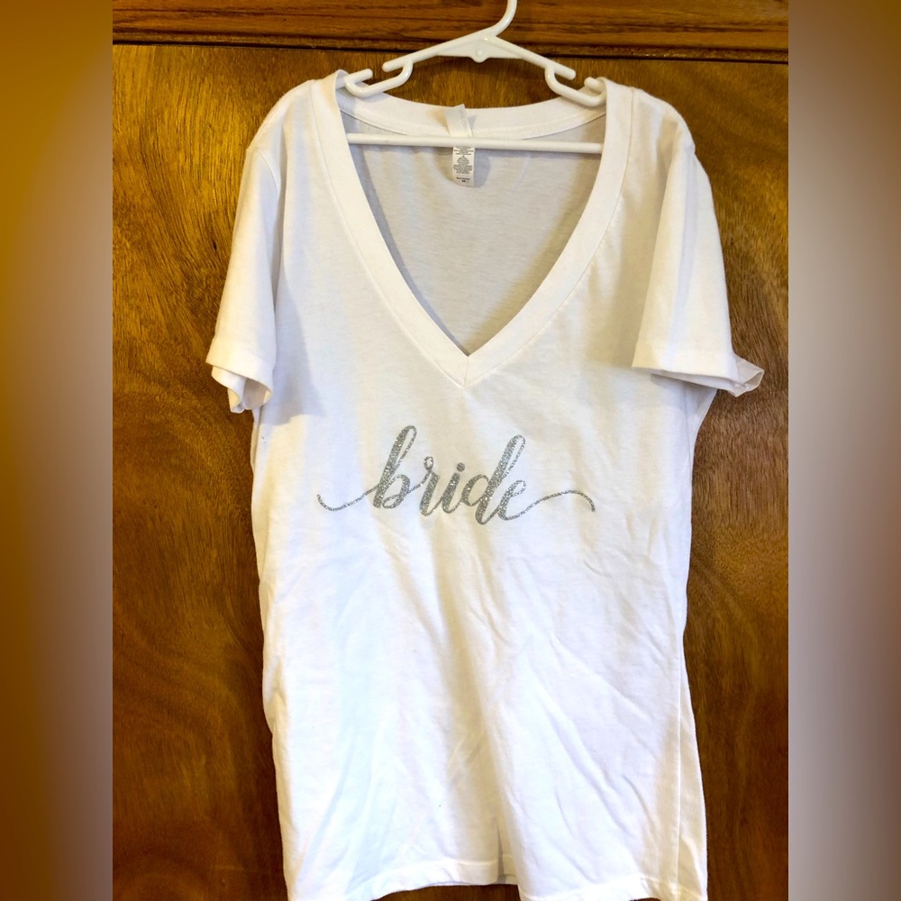 Bride fee. Size small